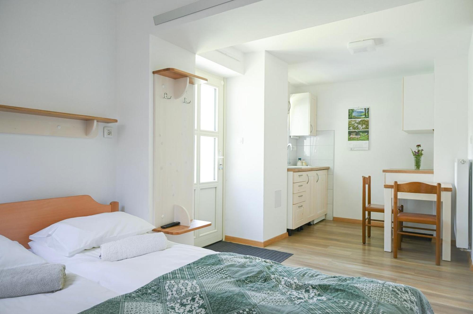 Apartma Pri Bizjaku Bohinj Exterior photo